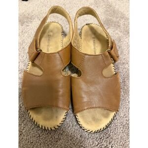 Naturalizer Scout Leather Slingback Sandals Brown Womens 7.5 M Flat Comfort Shoe